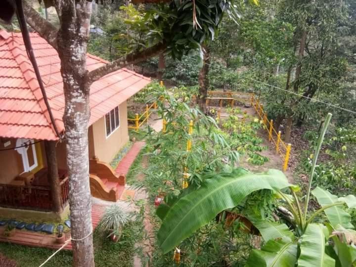 Kalidasa Tree House And Villa, Wayanad Chegat Room photo